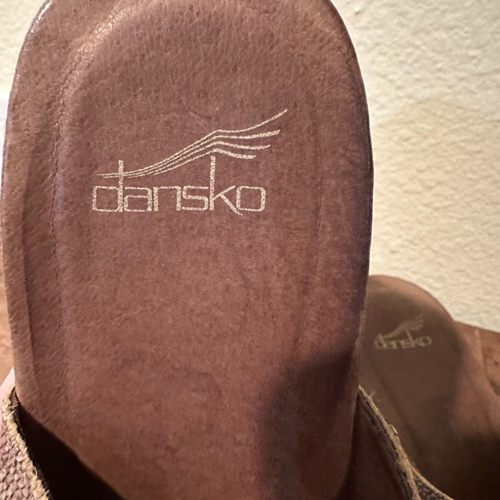 Dansko Tan Clog Slides - image 4